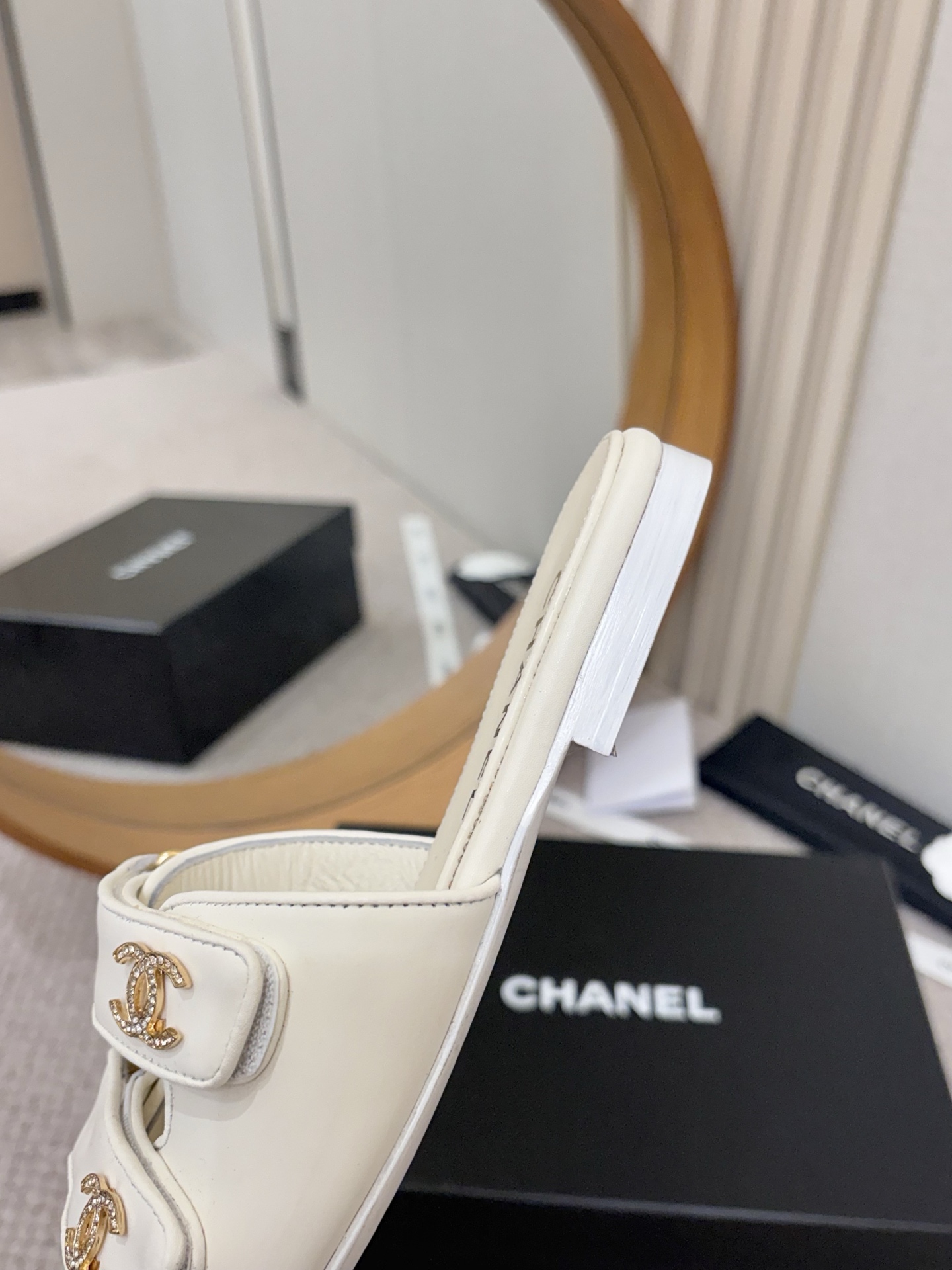 Women's high heels